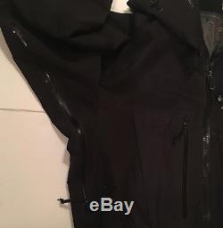 ARCTERYX (Canada) Mens ALPHA SV Jacket BLACK MEDIUM GTX Hardshell EUC