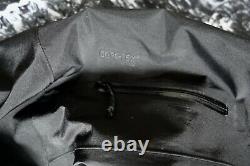 Arcteryx Alpha SV Gore-Tex Pro Shell Jacket Med Black Mens in Pristine Condition