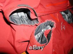 Arcteryx Alpha SV Jacket, Med, NWT, Gore Tex Pro, Oxblood Best Made in Canada