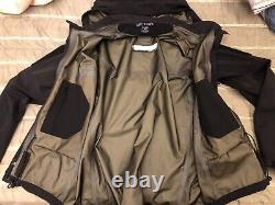 Arcteryx leaf alpha black gen1 jacket Medium