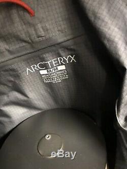 Genuine ARCTERYX Mens size Medium ALPHA FL hoody gray