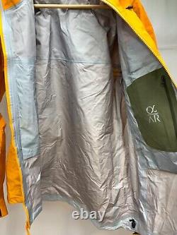 Medium ARCTERYX Alpha AR Wildchild Orange Gore Tex Pro Rain Coat Jacket