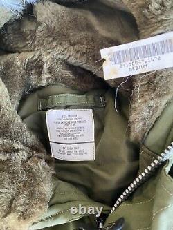 US. Military Issue Extreme Cold Weather N-3B Parka Jacket Coat Size Medium New