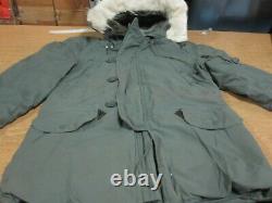 US. Military Issue Extreme Cold Weather N-3B Parka Jacket Coat Size XSMALL