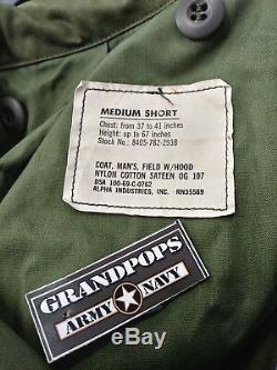 U. S. Army Jacket M65 Od Green Medium Short Alpha Vietnam Era