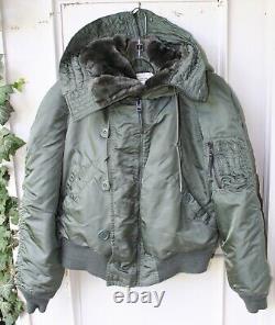 Vintage Military 1982 Alpha Industries Flyer's Heavy Hooded Parka Sz Medium EUC