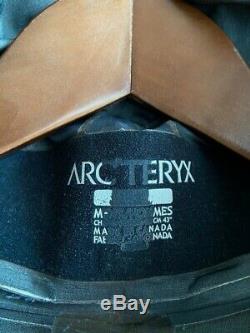 Arc'teryx Alpha Sv Gore-tex Pro Shell Fait Au Canada La Taille Des Hommes M Col. Noir Used