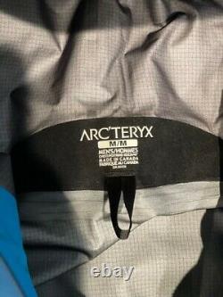 Arcteryx Sv Alpha Gore-tex Jacket Taille Moyenne Blue Exc Great Deal Détail 749 $