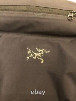 Veste Arcteryx leaf alpha noire gen1 taille Medium