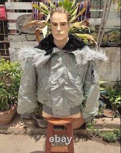 Veste, Homme Volant Lourde, Capuche Attachée N-2B. Taille Moyenne. Alpha Industries