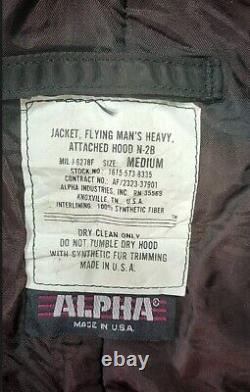 Veste, Homme Volant Lourde, Capuche Attachée N-2B. Taille Moyenne. Alpha Industries