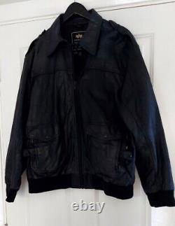 Veste bomber zippée en cuir de chèvre noir pour hommes de la marque Alpha Industries en taille XL (UK)