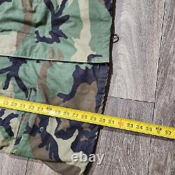 Veste de champ militaire d'hiver vintage Alpha avec doublure, camouflage vert, taille M.