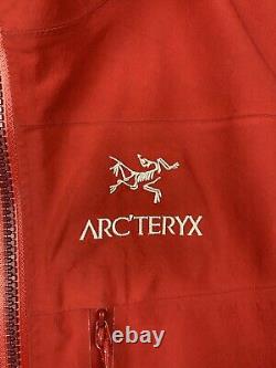Veste de plein air imperméable Arc'teryx Alpha SV Gore Tex rouge pour homme, taille M-L